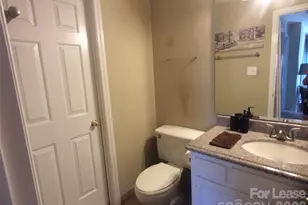 1109 E Morehead St, Charlotte, NC 28204 - Photo 11