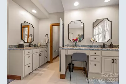 2 Meadow Ridge Lane, Hendersonville, NC 28739 - Photo 25