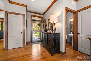 2 Meadow Ridge Ln, Hendersonville, NC 28739 - Photo 9