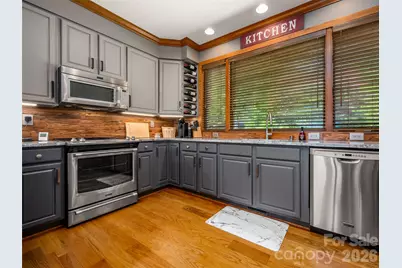 2 Meadow Ridge Lane, Hendersonville, NC 28739 - Photo 13