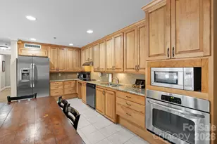 201 Bowling Park Rd, Asheville, NC 28803 - Photo 9