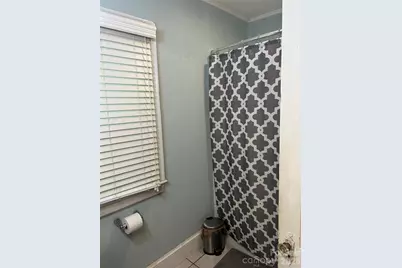 1920 Wood Dale Terrace, Charlotte, NC 28203 - Photo 7