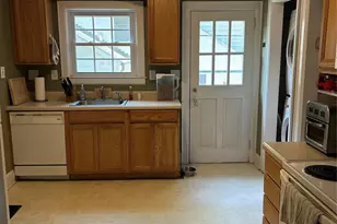 1920 Wood Dale Terrace, Charlotte, NC 28203 - Photo 9