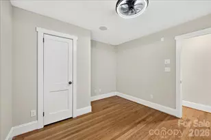 2120 Dalehurst Dr, Charlotte, NC 28205 - Photo 37