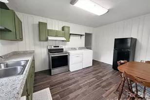 113 Pinewood Ave, Clinton, SC 29325 - Photo 7