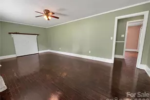113 Pinewood Ave, Clinton, SC 29325 - Photo 3