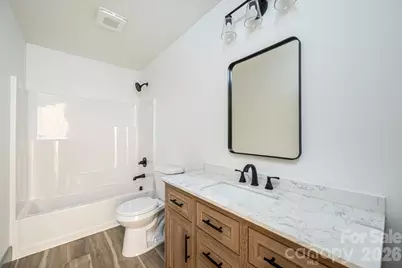 2033 Bailey Drive, Hickory, NC 28601 - Photo 15