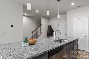 1564 Galloway Rd, Charlotte, NC 28262 - Photo 9