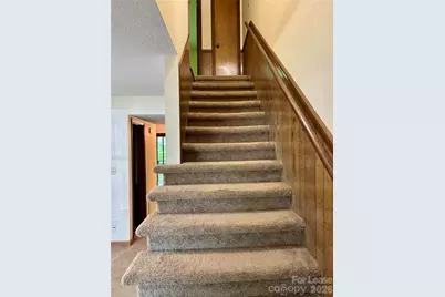 128 Hillcrest Drive, Lincolnton, NC 28092 - Photo 5
