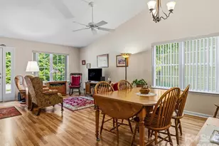 107 London Ct, Brevard, NC 28712 - Photo 9