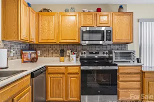 107 London Ct, Brevard, NC 28712 - Photo 11