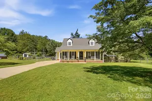 2634 Cherokee Ct, Gastonia, NC 28056 - Photo 3