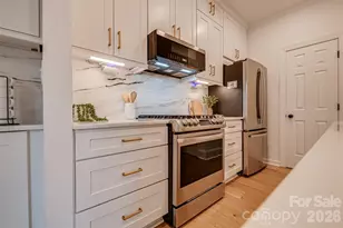 937 Park Slope Dr, Charlotte, NC 28209 - Photo 9
