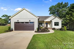 2616 Teague St, Lincolnton, NC 28092 - Photo 1