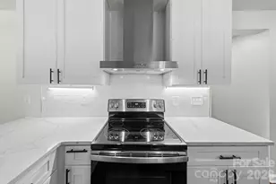 4919 Seacroft Rd, Charlotte, NC 28210 - Photo 11