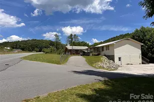 422 US Hwy 19E Hwy, Spruce Pine, NC 28777 - Photo 1