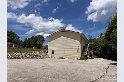 422 US Highway 19E Highway, Spruce Pine, NC 28777 - Photo 15