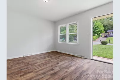 622 Dunbrook Lane, Charlotte, NC 28217 - Photo 3