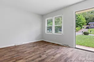 622 Dunbrook Ln, Charlotte, NC 28217 - Photo 3