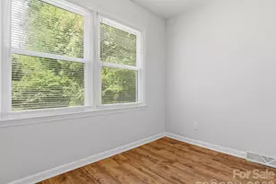 622 Dunbrook Ln, Charlotte, NC 28217 - Photo 17