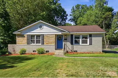 1816 Northcliff Drive, Charlotte, NC 28216 - Photo 1