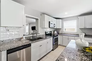 1816 Northcliff Dr, Charlotte, NC 28216 - Photo 19