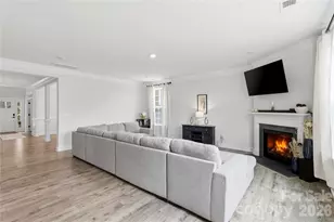 9010 Surry Spg Ln, Huntersville, NC 28078 - Photo 7