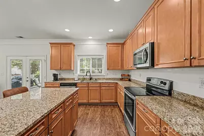 8915 Oransay Way, Charlotte, NC 28278 - Photo 11