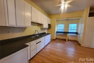 325 Goff St, Charlotte, NC 28208 - Photo 21