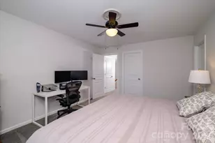 8929 Carneros Creek Rd, Charlotte, NC 28214 - Photo 27