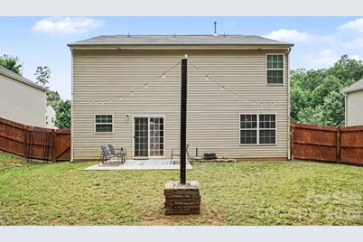 9424 Quilting Bee Lane, Charlotte, NC 28216 - Photo 17