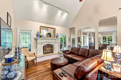 11 Tiverton Lane, Asheville, NC 28803 - Photo 5