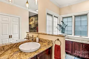 11 Tiverton Ln, Asheville, NC 28803 - Photo 17