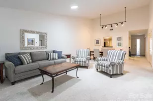 112 Live Oak Ln, Hendersonville, NC 28791 - Photo 11