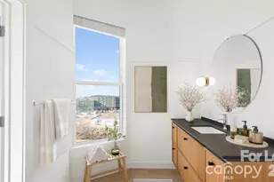 300 E 36th St, Charlotte, NC 28206 - Photo 25