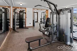 300 E 36th St, Charlotte, NC 28206 - Photo 21