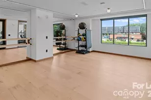 300 E 36th St, Charlotte, NC 28206 - Photo 21