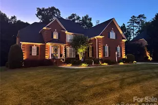 5633 Old Town Ln, Gastonia, NC 28056 - Photo 3