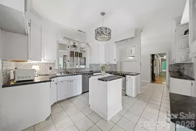 826 S College Avenue, Newton, NC 28658 - Photo 15