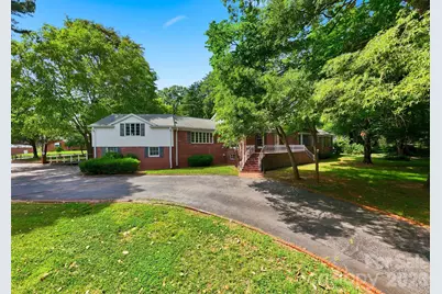 826 S College Avenue, Newton, NC 28658 - Photo 3