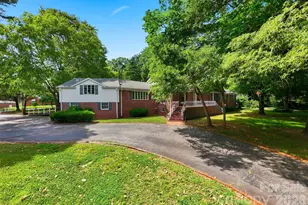 826 S College Ave, Newton, NC 28658 - Photo 3