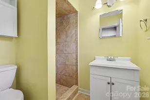 217 Oakwood Ave, York, SC 29745 - Photo 25