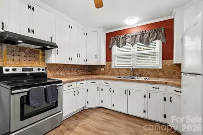 217 Oakwood Avenue, York, SC 29745 - Photo 17