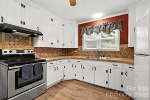 217 Oakwood Ave, York, SC 29745 - Photo 17