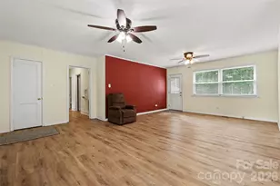 217 Oakwood Ave, York, SC 29745 - Photo 7
