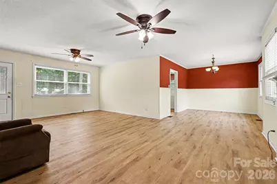 217 Oakwood Avenue, York, SC 29745 - Photo 9