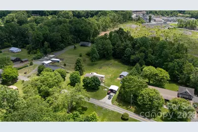 1424 Bear Creek Road, Bakersville, NC 28705 - Photo 33