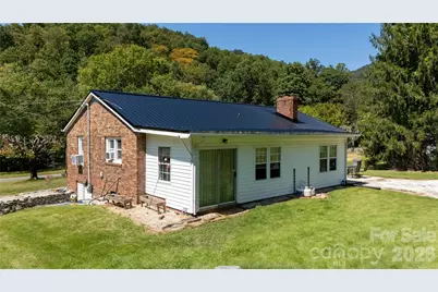 1424 Bear Creek Road, Bakersville, NC 28705 - Photo 9