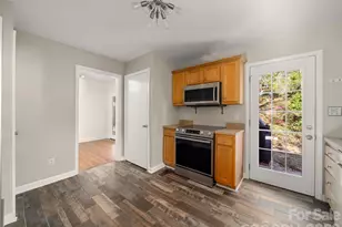184 London Rd, Asheville, NC 28803 - Photo 7