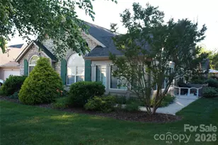52 Mountain Meadow Cir, Weaverville, NC 28787 - Photo 1